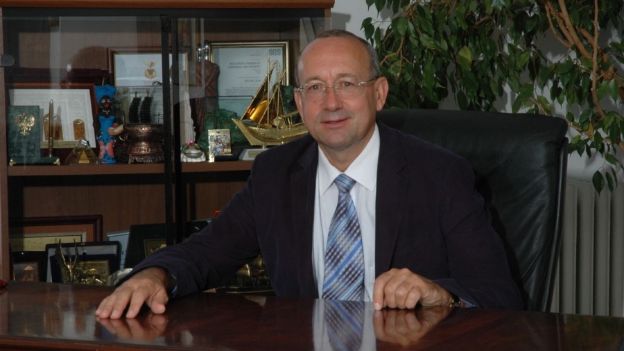 Цветан Симеонов: Бизнесът замразява инвестиционните си проекти и предприемачески инициативи